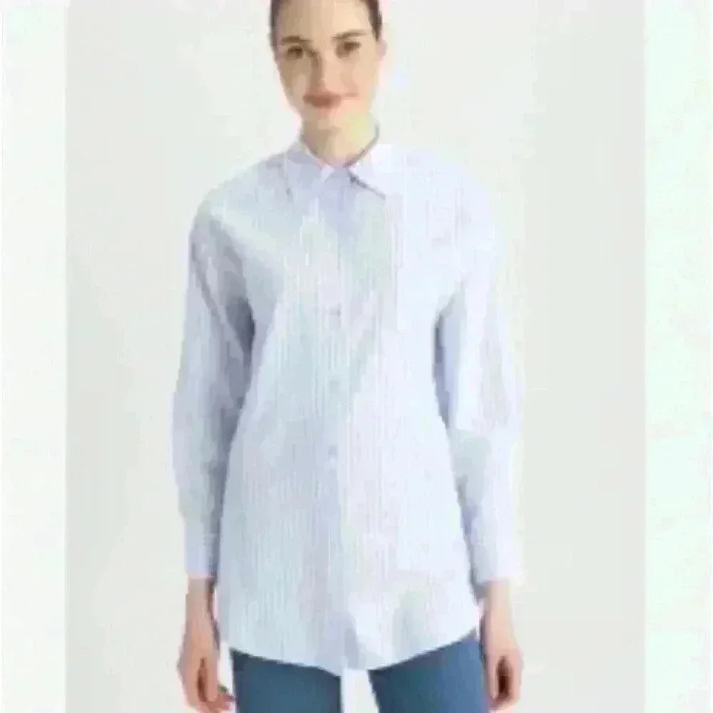 Chicos no iron oversized top button down